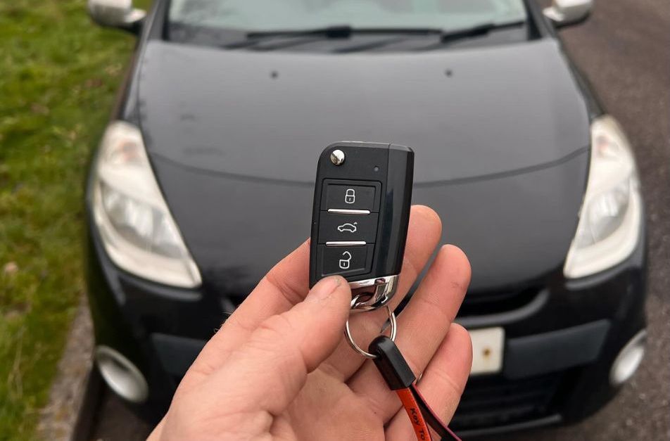 Low Rate Locksmith offers discounts on Honda Civic key replacement service